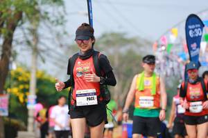 BIB: 630
                            <button type="button" onclick="openModal(9925312)" class="btn btn-primary btn-sm float-right btn-popup" data-toggle="modal" data-target=".modal-high-quality">
                        <i class="fas fa-shopping-cart"></i> Add to Cart
                    </button>
                                            <button type="button" onclick="isThisMe(9925312, true)" class="btn btn-success btn-sm float-right btn-popup btn-isme hidden" data-toggle="tooltip" data-placement="bottom" title="นี่คือรูปของคุณใช่ไหม คลิกที่นี่เพื่อเอาเข้าอัลบั้ม">
                        <i class="fas fa-plus"></i> Add to album
                    </button>
                    <button type="button" onclick="isThisMe(9925312, false)" class="btn btn-warning btn-sm float-right btn-popup btn-isnotme hidden">
                        <i class="fas fa-ban"></i> Remove from album
                    </button>